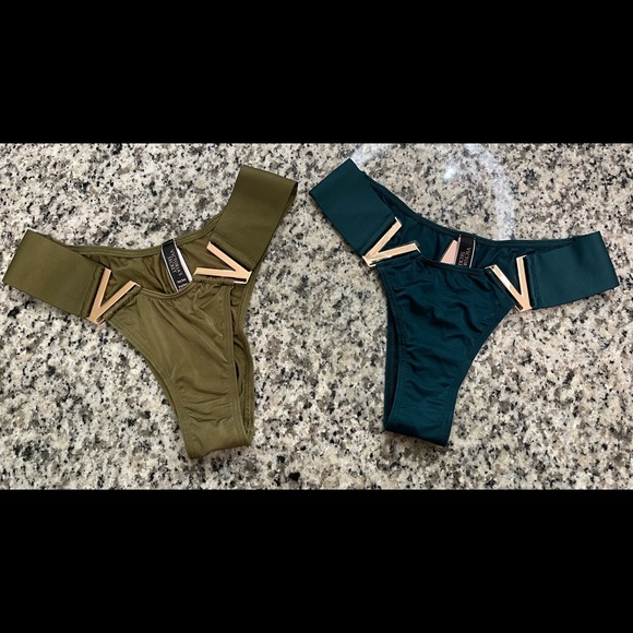 Panties VS - Picture 2 of 4